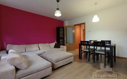 Living room of Flat for sale in Torrejón de Ardoz  with Swimming Pool