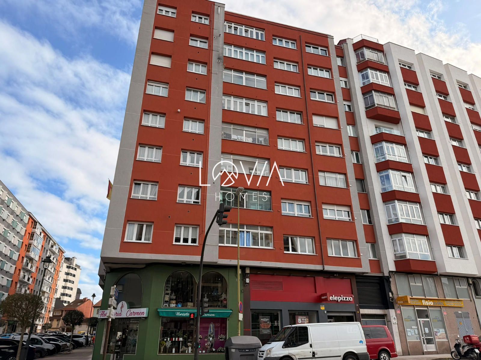 Vista exterior de Piso en venta en Avilés