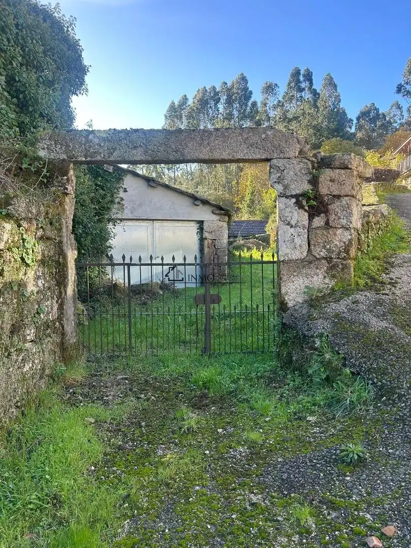 Casa o xalet en venda en Cerdedo amb Jardí privat