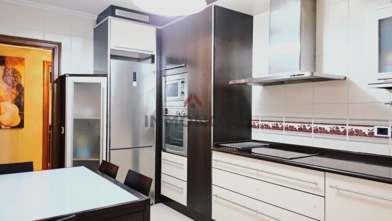 Kitchen of Flat to rent in Ferrol  with Heating, Terrace and Furnished