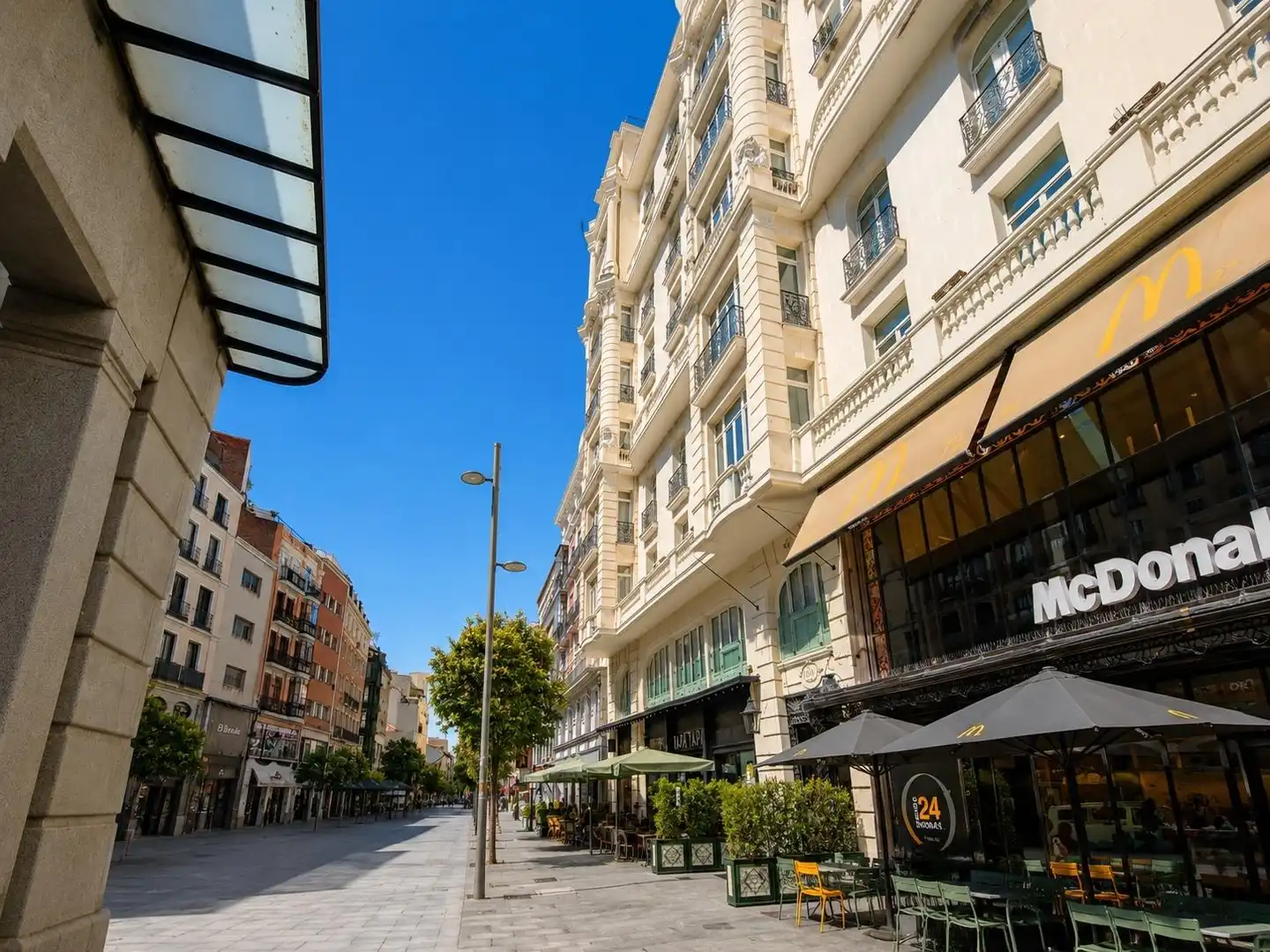 Vista exterior de Pis en venda en Madrid amb Aire condicionat, Calefacció i Moblat