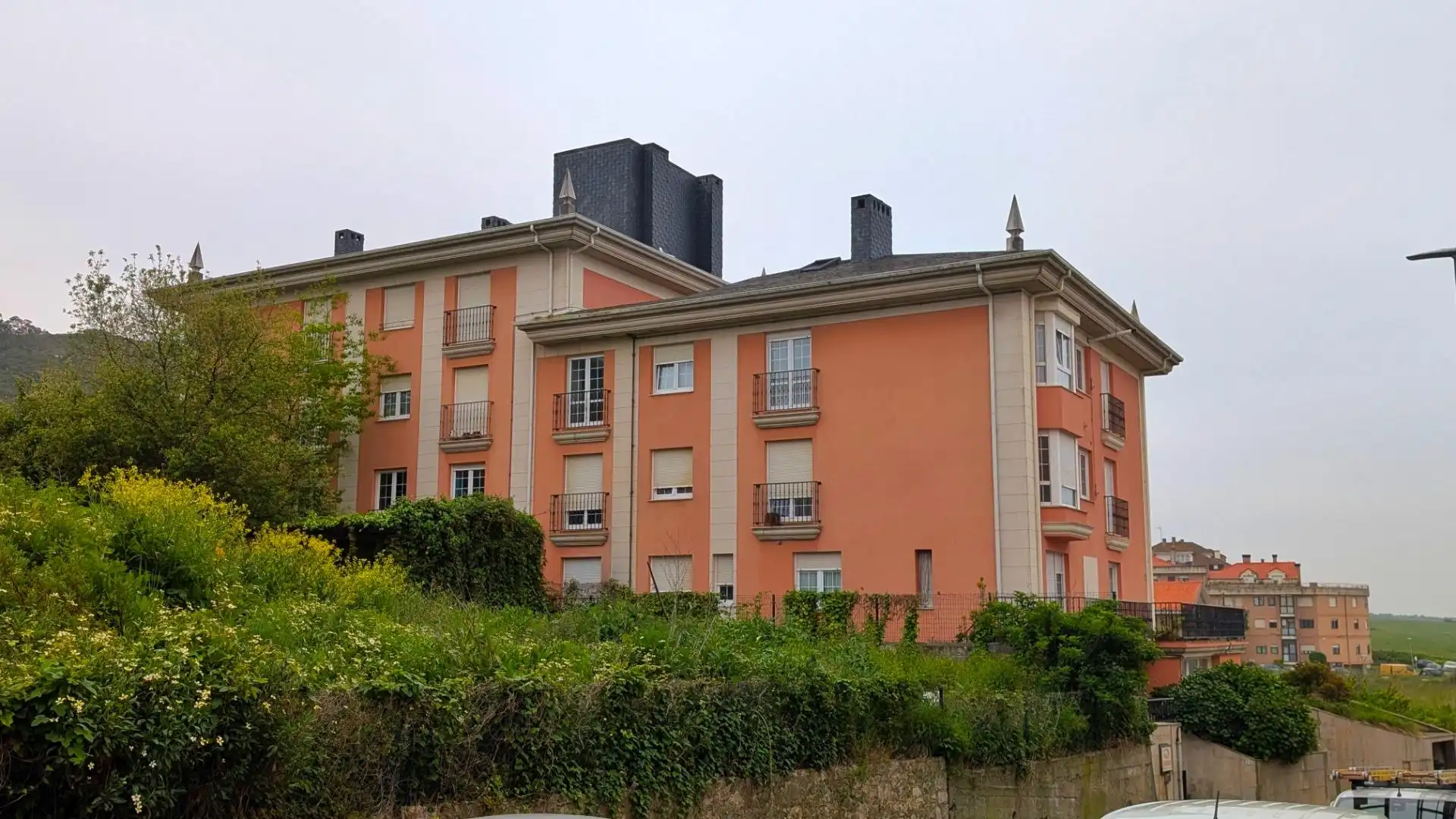 Vista exterior de Dúplex en venda en Piélagos amb Calefacció i Traster