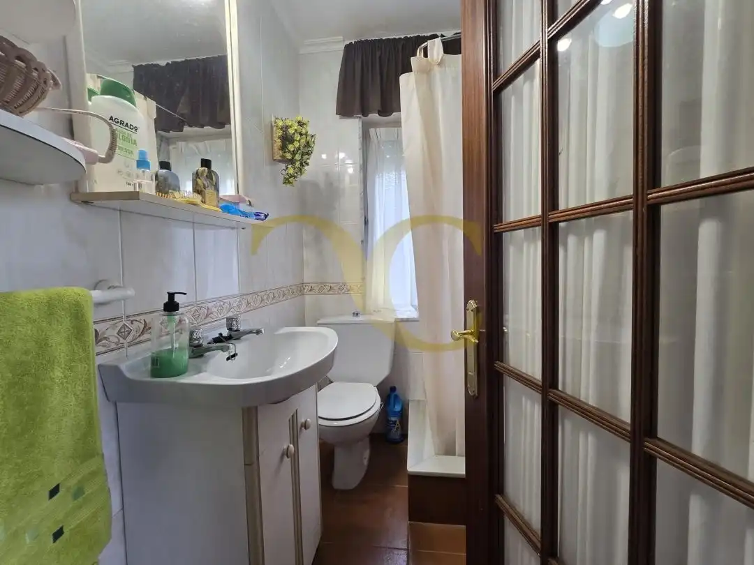 Baño de Casa o chalet en venta en Llanes con Calefacción, Jardín privado y Terraza