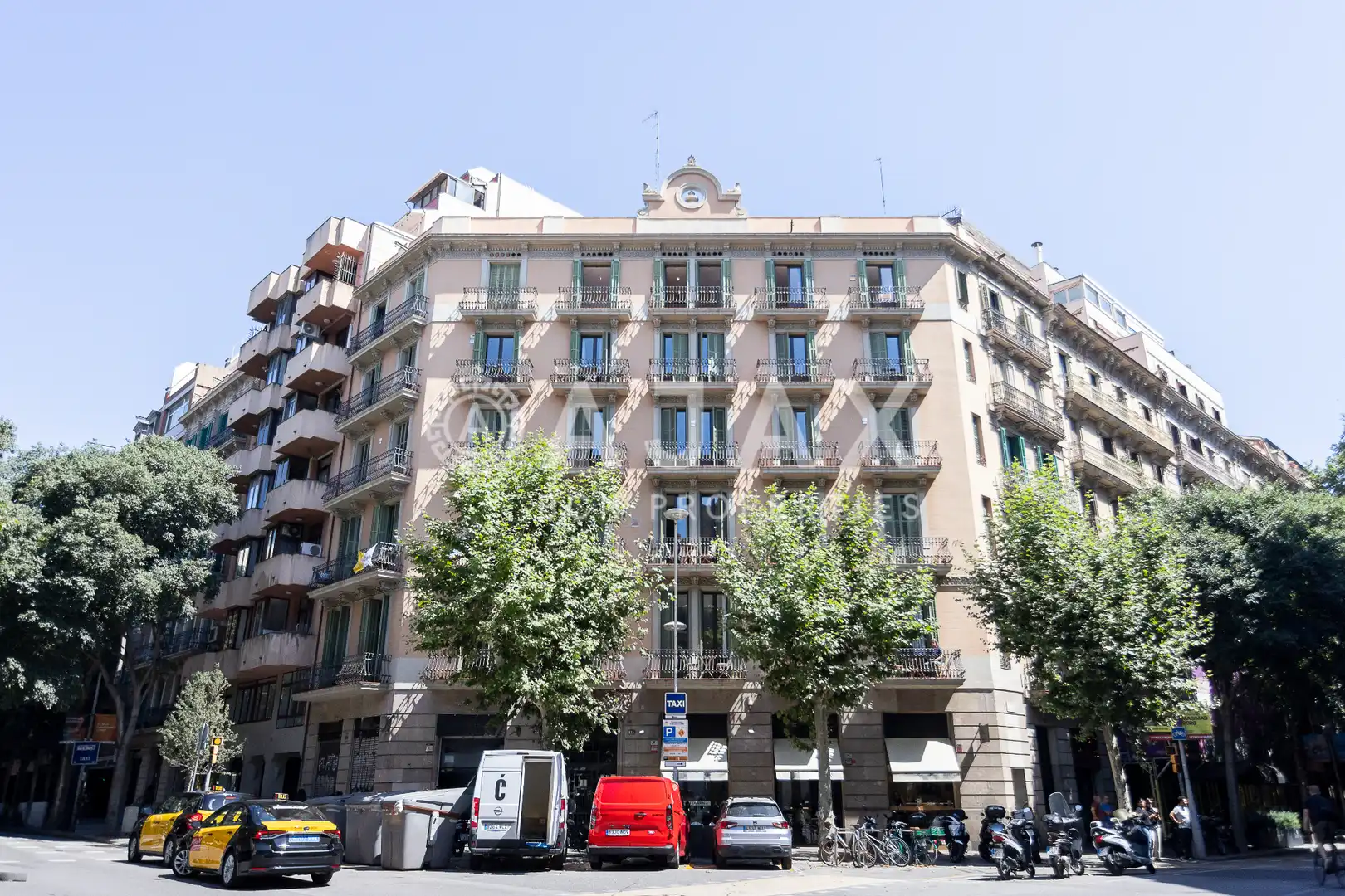 Vista exterior de Pis en venda en Barcelona amb Aire condicionat, Calefacció i Parquet