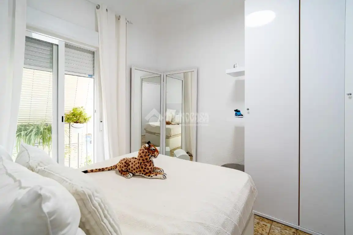 Habitación de Piso en venta en Granada