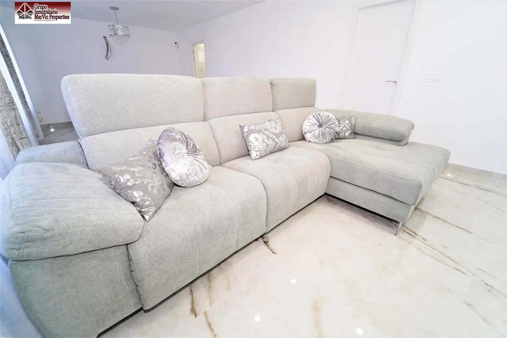 Chalet con piscina en venta en Coloma, imagen 4