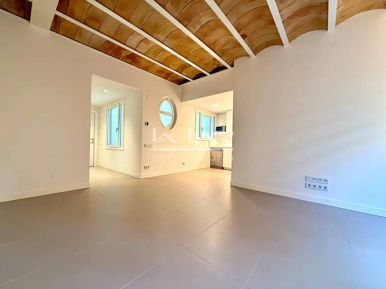 Sala de estar de Piso de alquiler en Vic con Aire acondicionado, Calefacción y Jardín privado