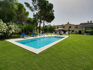 Casa amb piscina en venda a Suro Gros