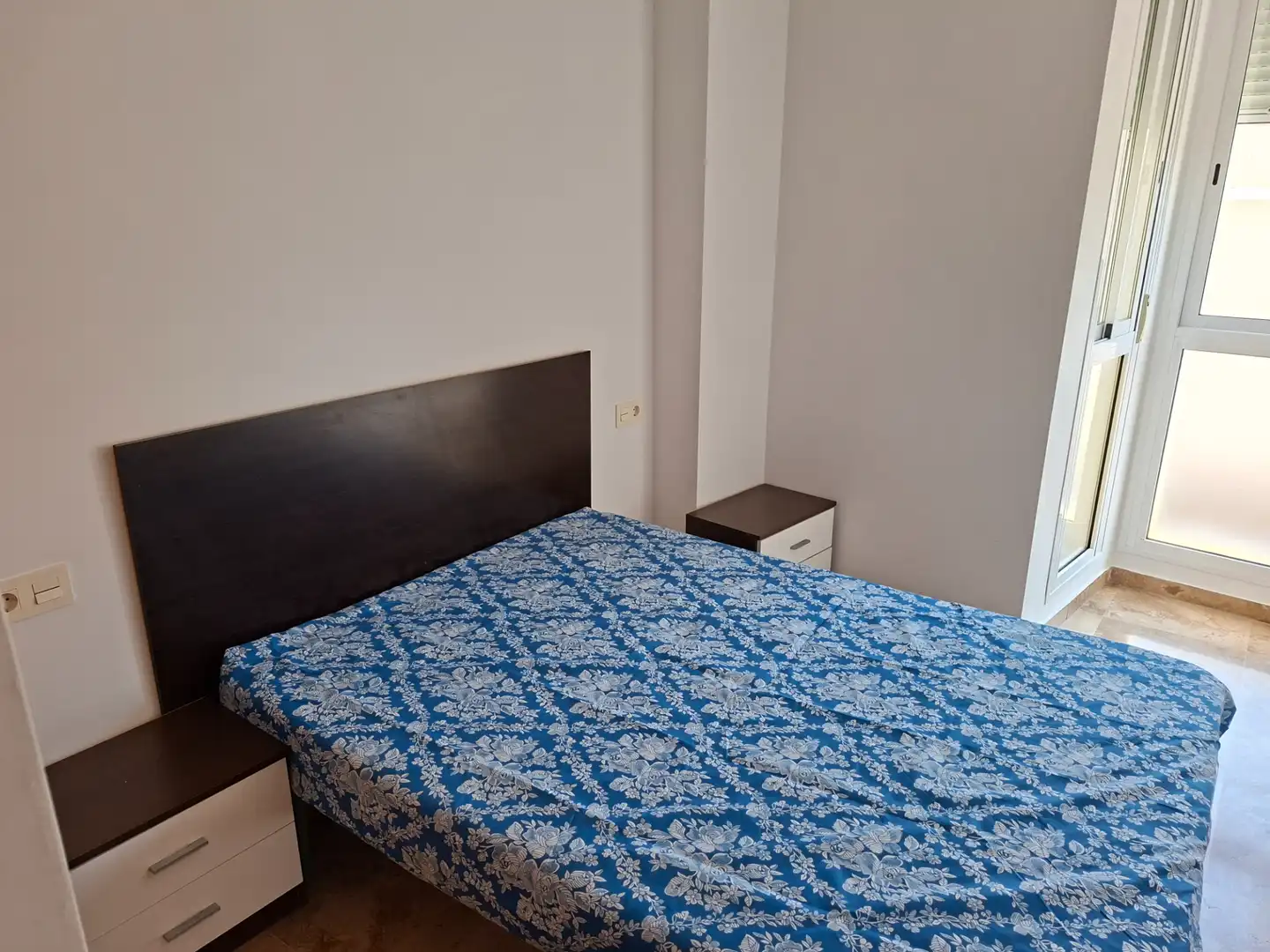 Dormitori de Pis de lloguer en Vila-real amb Moblat, Forn i Rentadora