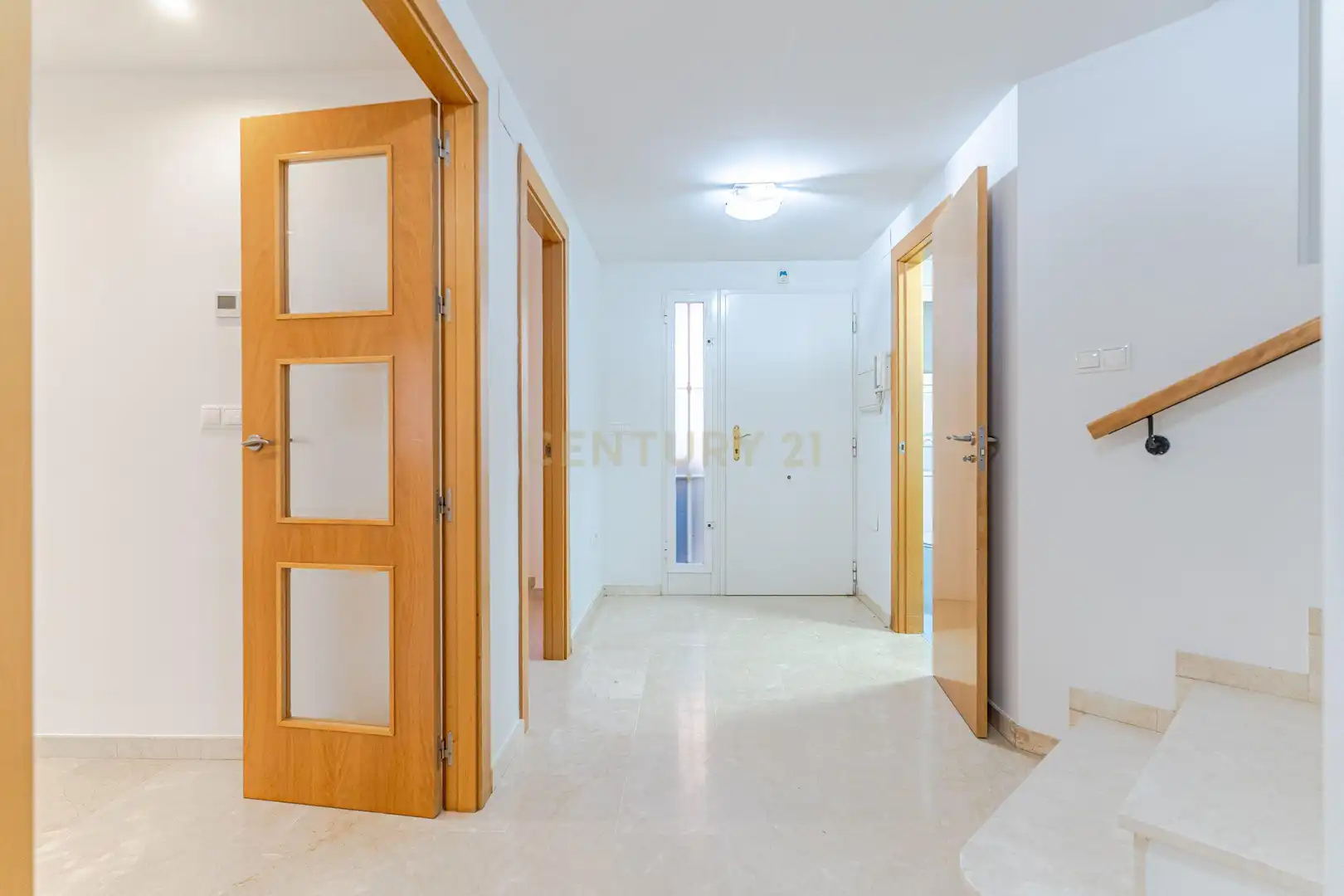 Casa adosada en venda en La Zubia amb Aire condicionat, Jardí privat i Traster