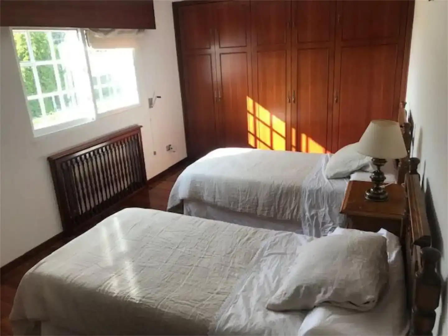 Habitación de Casa o chalet de alquiler en Cabanas con Jardín privado, Parquet y Piscina