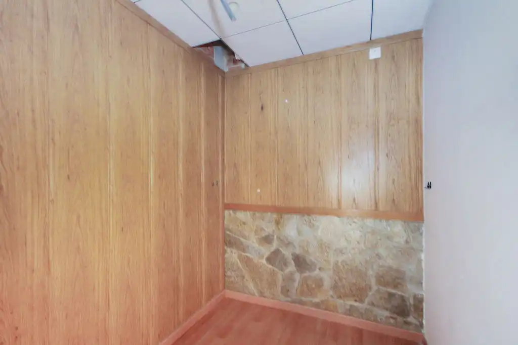 Business premises for sale in C/ Joan Llaverias, imagen 11