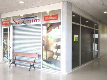 Local comercial en venda a Centro Comercial Monte Balado