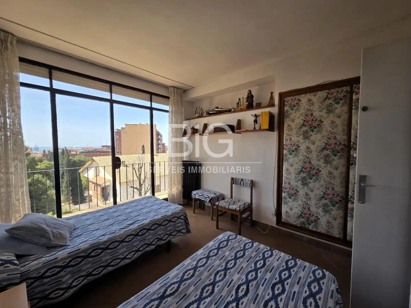 Dormitori de Casa o xalet en venda en Mataró amb Calefacció, Jardí privat i Terrassa