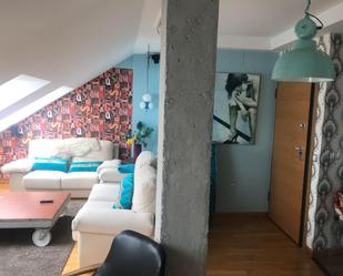 Sala d'estar de Apartament en venda en Lugo Capital amb Calefacció, Parquet i Moblat