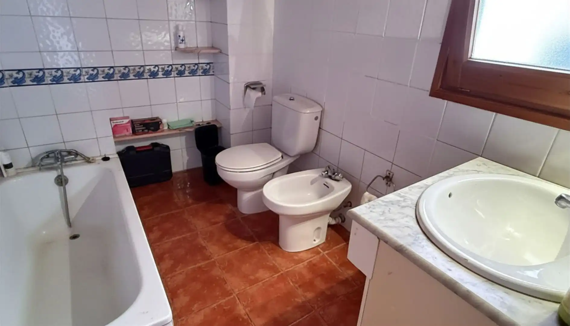 Badezimmer von Wohnung zum Verkauf in Castellterçol mit Heizung, Terrasse und Abstellraum