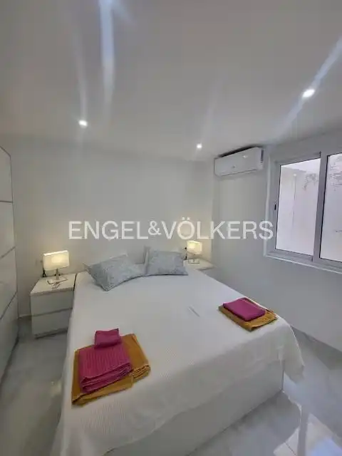 Schlafzimmer von Wohnung zur Miete in Torrevieja mit Heizung