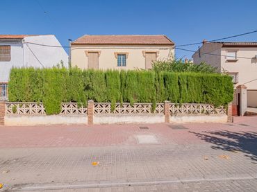 Haus mit Garten zum Verkauf in REAL DE AMBROZ (AM) 30