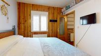 Bedroom of Flat for sale in  Madrid Capital  with Air Conditioner, Heating and Alarm