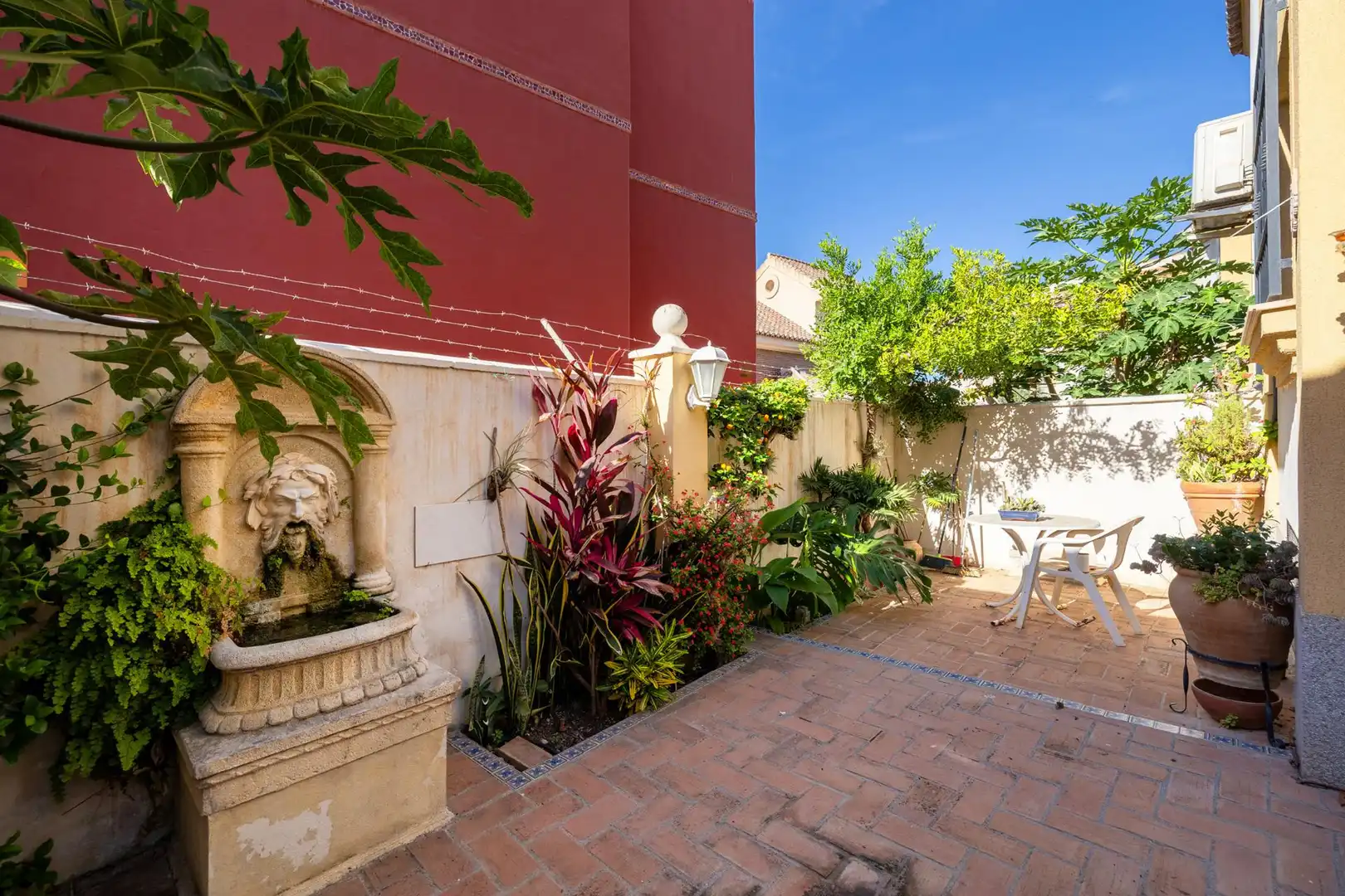 Casa adosada en venta en Calle Calle Aperos del Pilar, Motril ciudad