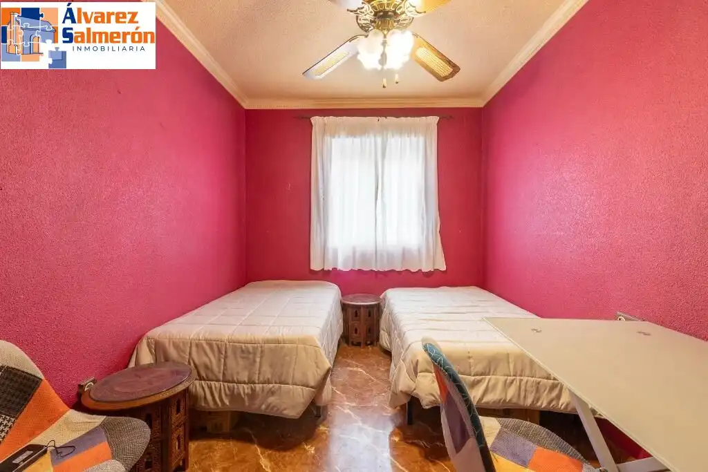 Bedroom of Detached homes for sale in Granada  with Terrace and Community pool