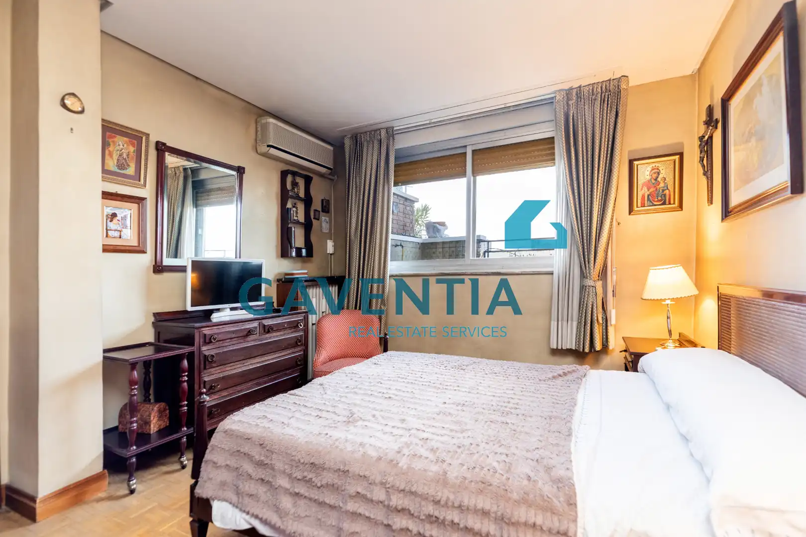 Habitación de Ático en venta en Madrid con Terraza