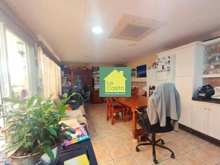 Piso en venta en Albacete con Jardín privado, Terraza y Trastero