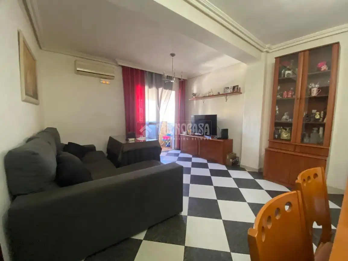Sala de estar de Piso en venta en Huelva con Aire acondicionado y Balcón