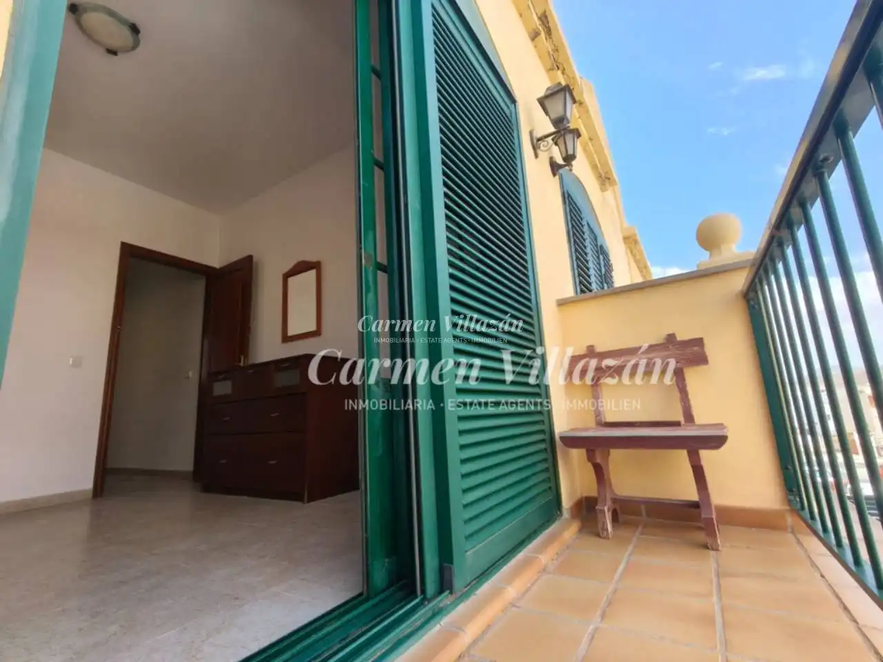 Vista exterior de Dúplex en venta en Fabelo