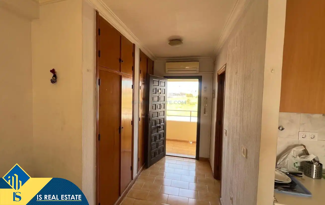 Study for sale in Torrevieja  with Air Conditioner, Heating and Terrace