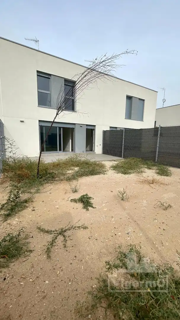 Adossat amb jardí en venda a Gamoneda, imagen 12
