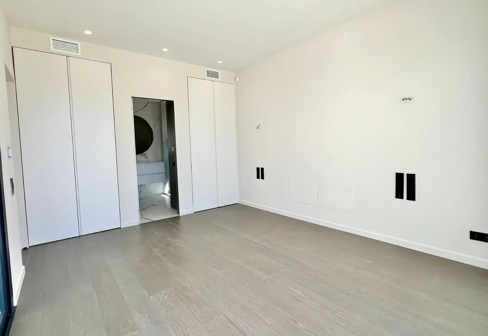 Schlafzimmer von Haus oder Chalet zum Verkauf in Marbella mit Klimaanlage, Heizung und Privatgarten