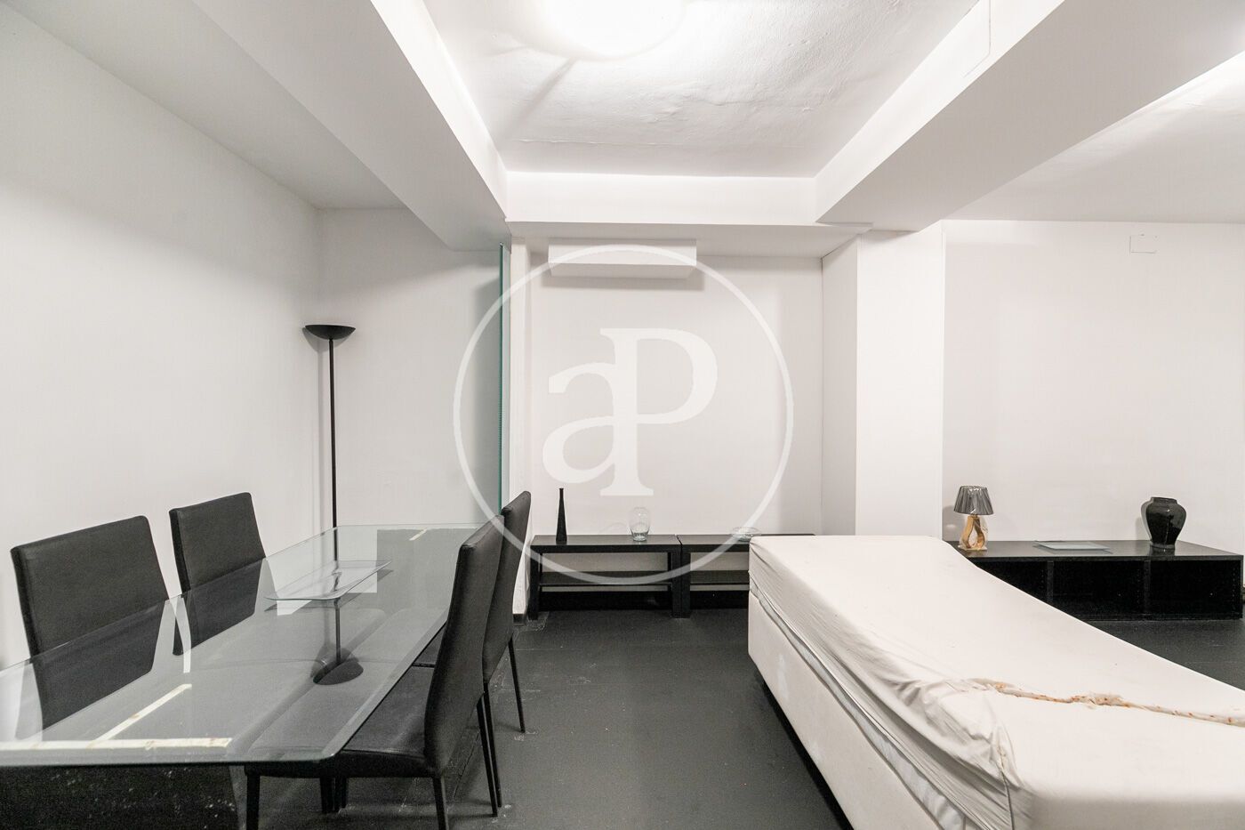 Bedroom of Flat for sale in  Barcelona Capital  with Heating