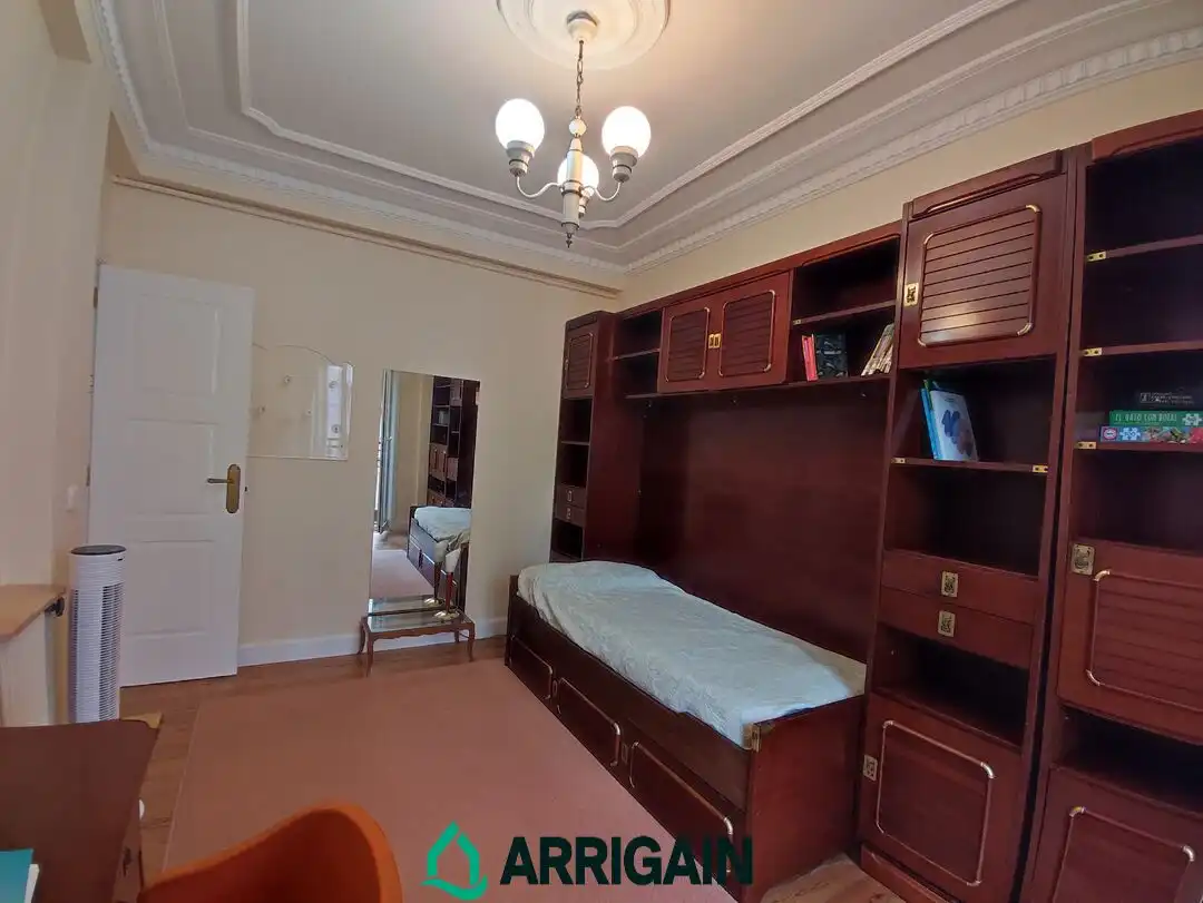 Piso de alquiler en Gros