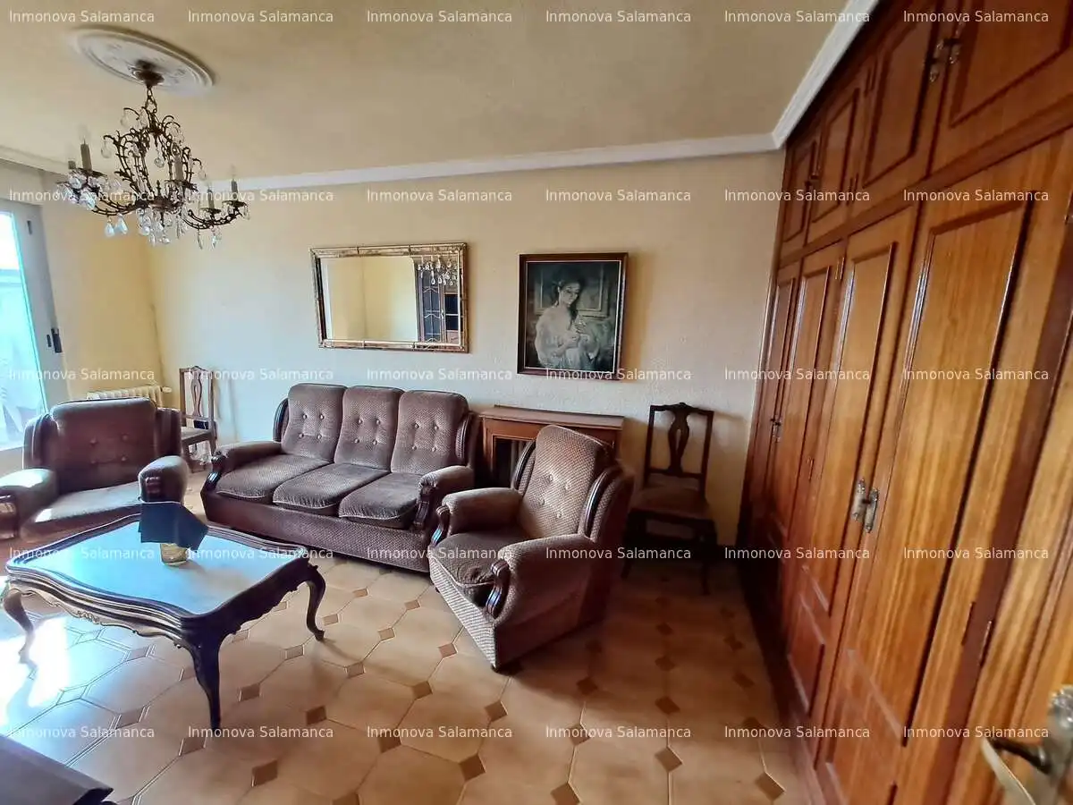 Wohnzimmer von Dachboden zur Miete in Salamanca mit Heizung und Möbliert