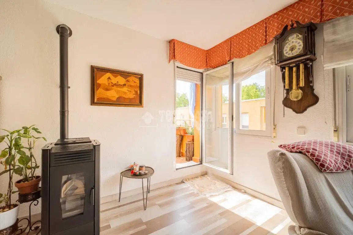 Habitación de Dúplex en venta en Rivas-Vaciamadrid con Calefacción y Terraza
