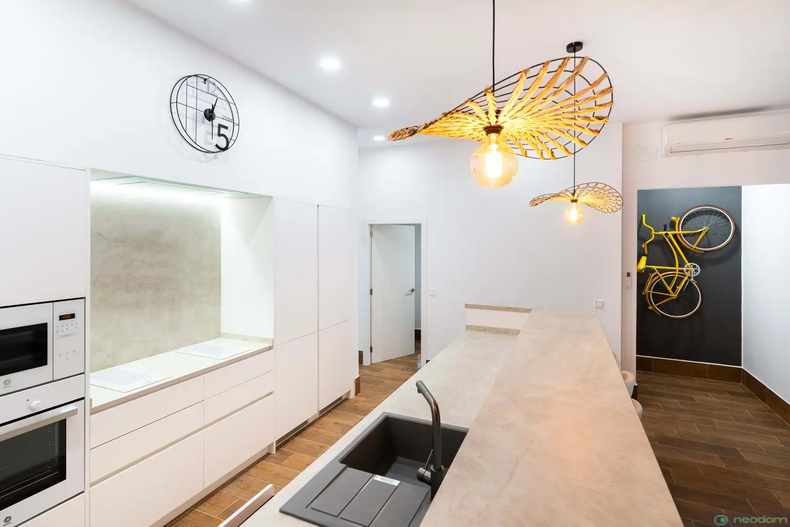 Kitchen of Buildings for sale in Alicante / Alacant