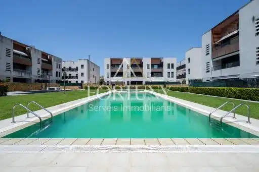 Exterior view of Flat for sale in Cambrils  with Air Conditioner and Swimming Pool