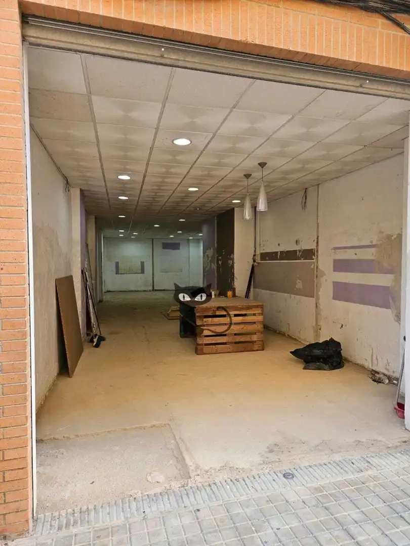 Local de alquiler en Benetússer