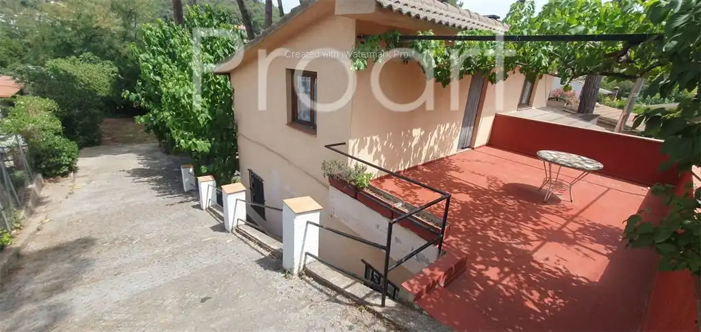 Casa amb jardí en venda a Vallgorguina, imagen 2