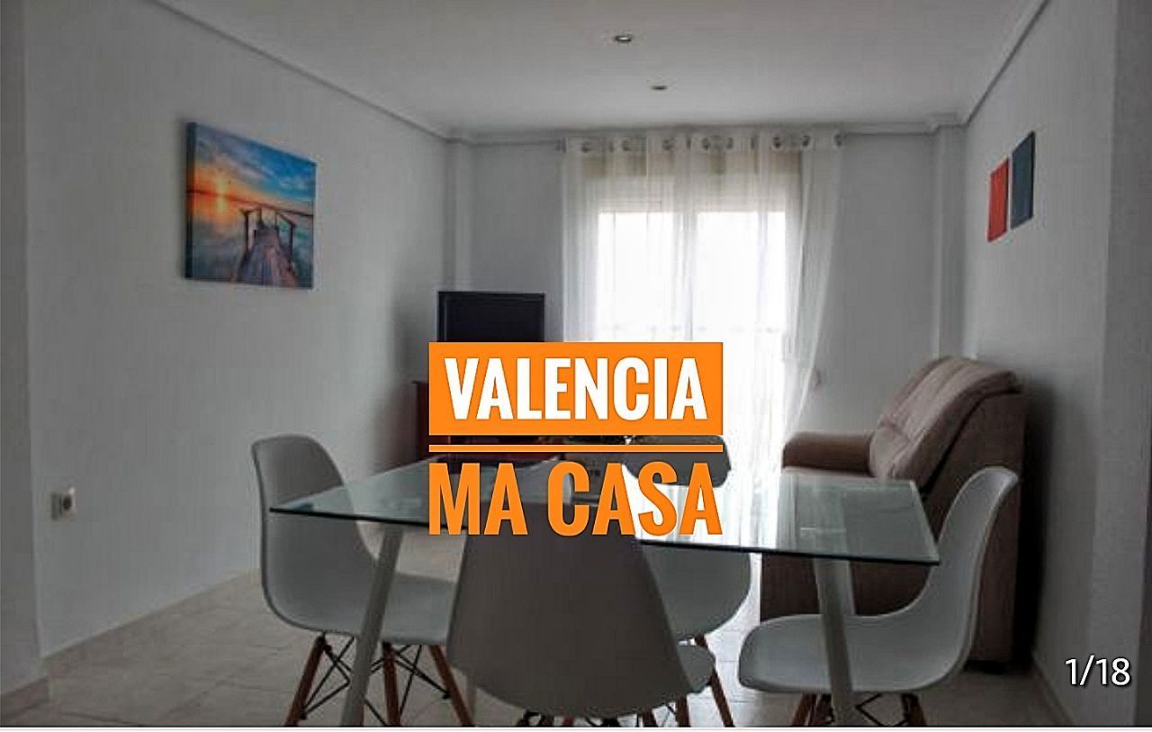 Vista exterior de Piso de alquiler en  Valencia Capital con Aire acondicionado, Calefacción y Amueblado