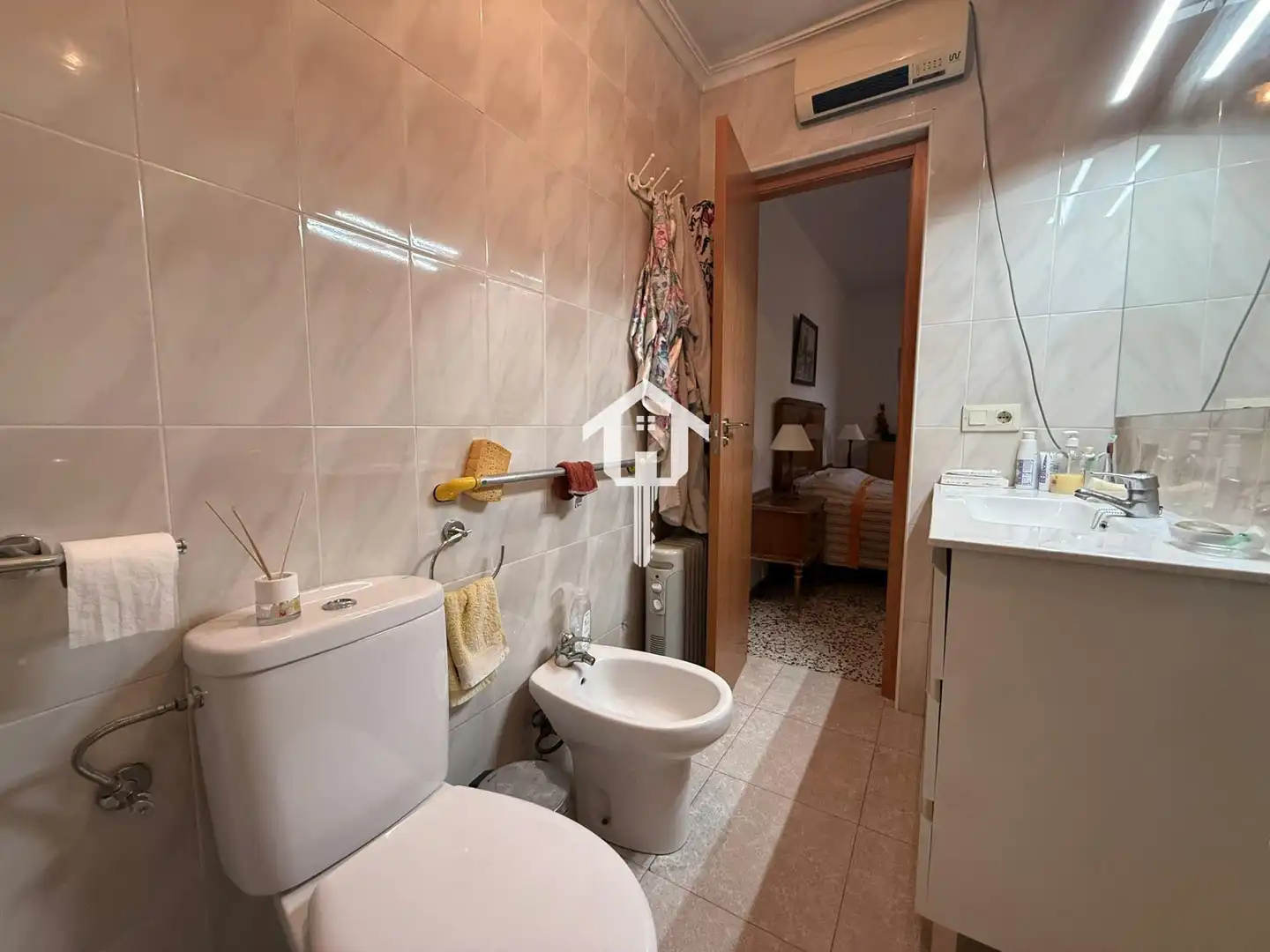 Bathroom of Houses for sale in San Vicente del Raspeig / Sant Vicent del Raspeig  with Air Conditioner, Private garden and Terrace