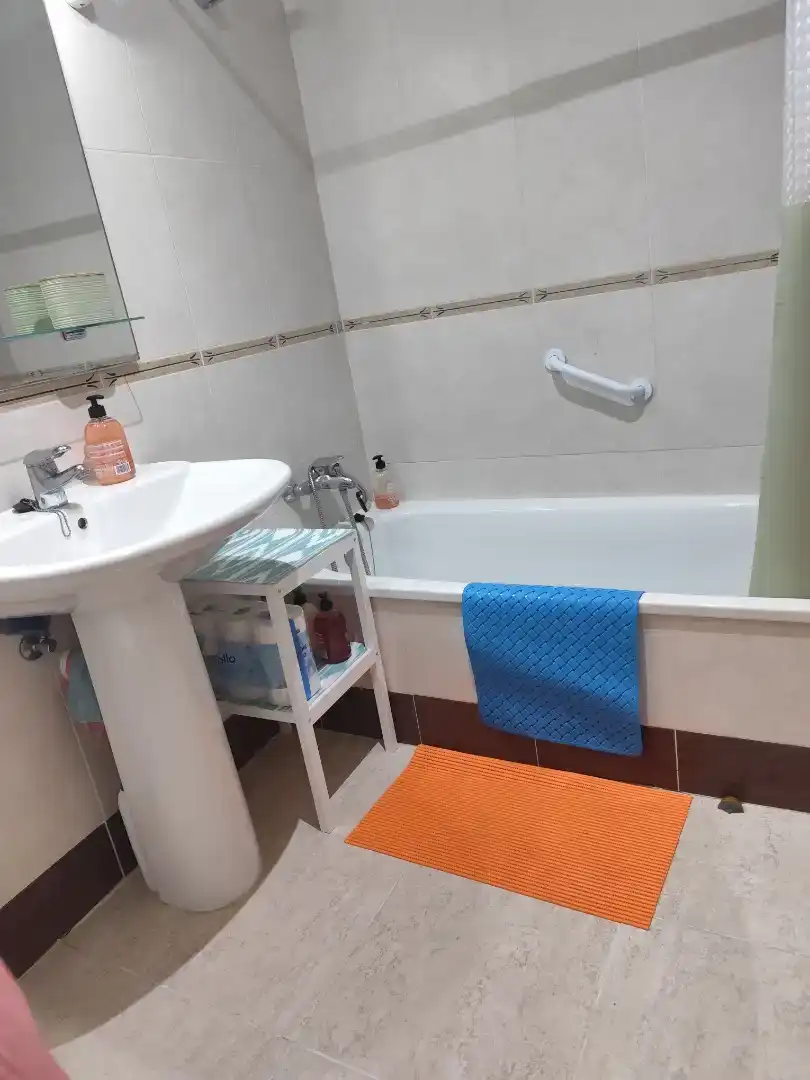 Baño de Piso de alquiler en Benicarló con Aire acondicionado, Amueblado y Horno