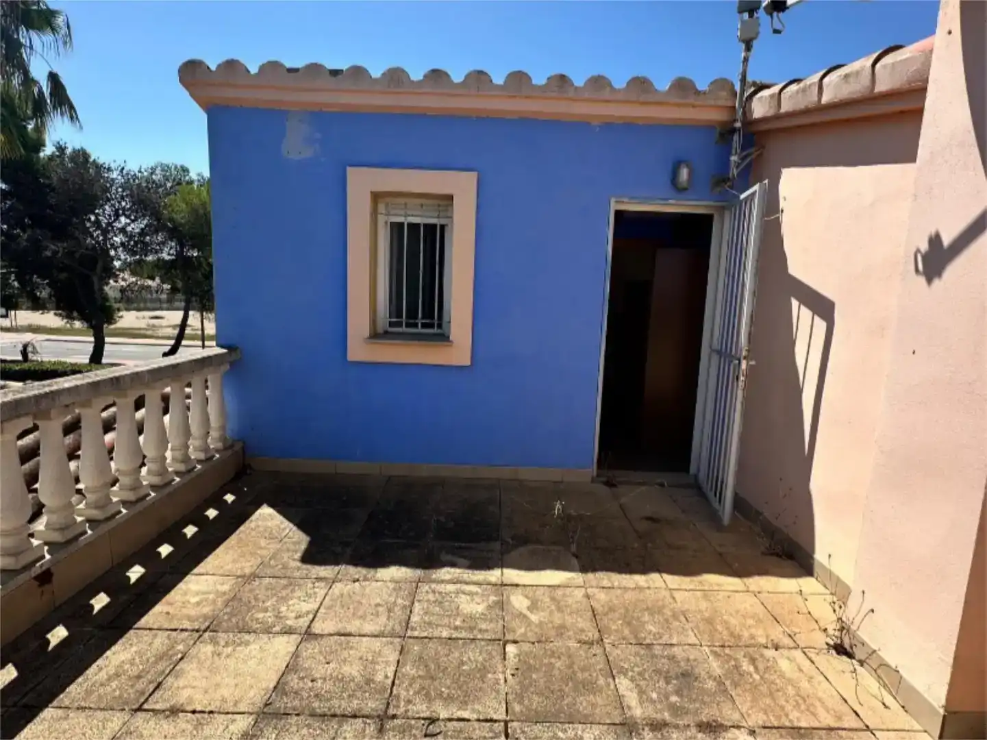 Vista exterior de Pis en venda en Deltebre amb Aire condicionat, Jardí privat i Traster