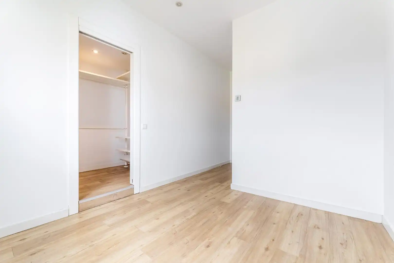 Bedroom of Flat for rent in Madrid  with Air Conditioner and Heating