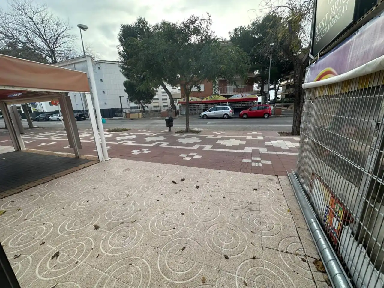 Local comercial en venta en Avenida Diputación, imagen 4