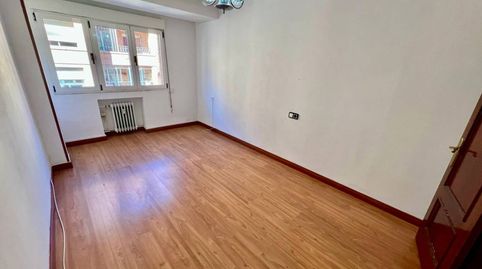 Photo 4 of Flat for sale in Calle Aureliano San Román, 40, Teatinos - Los Prados, Oviedo