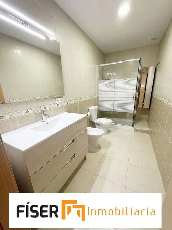 Baño de Piso en venta en Zafra con Aire acondicionado, Calefacción y Terraza