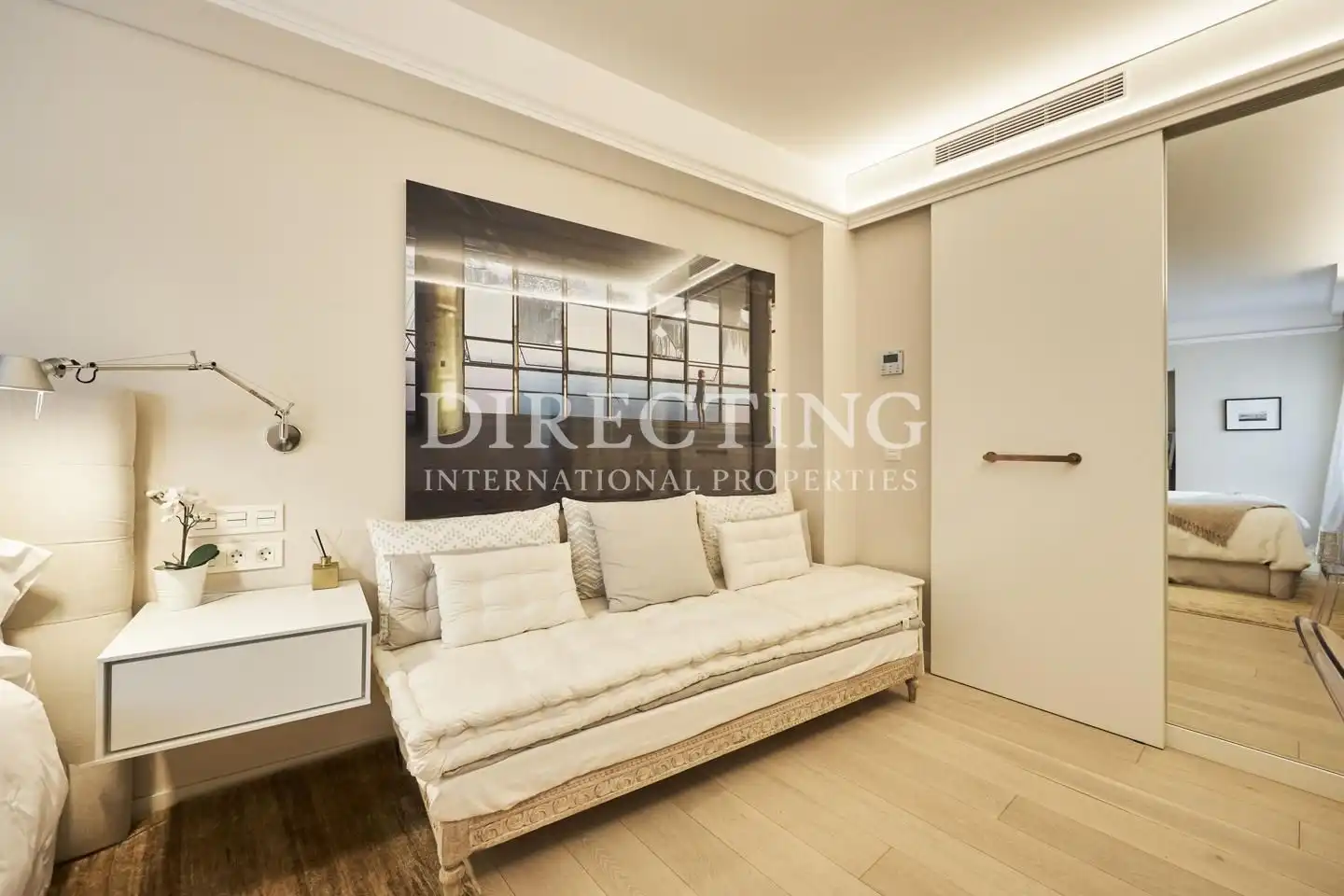 Schlafzimmer von Wohnung zum Verkauf in Madrid mit Klimaanlage und Heizung