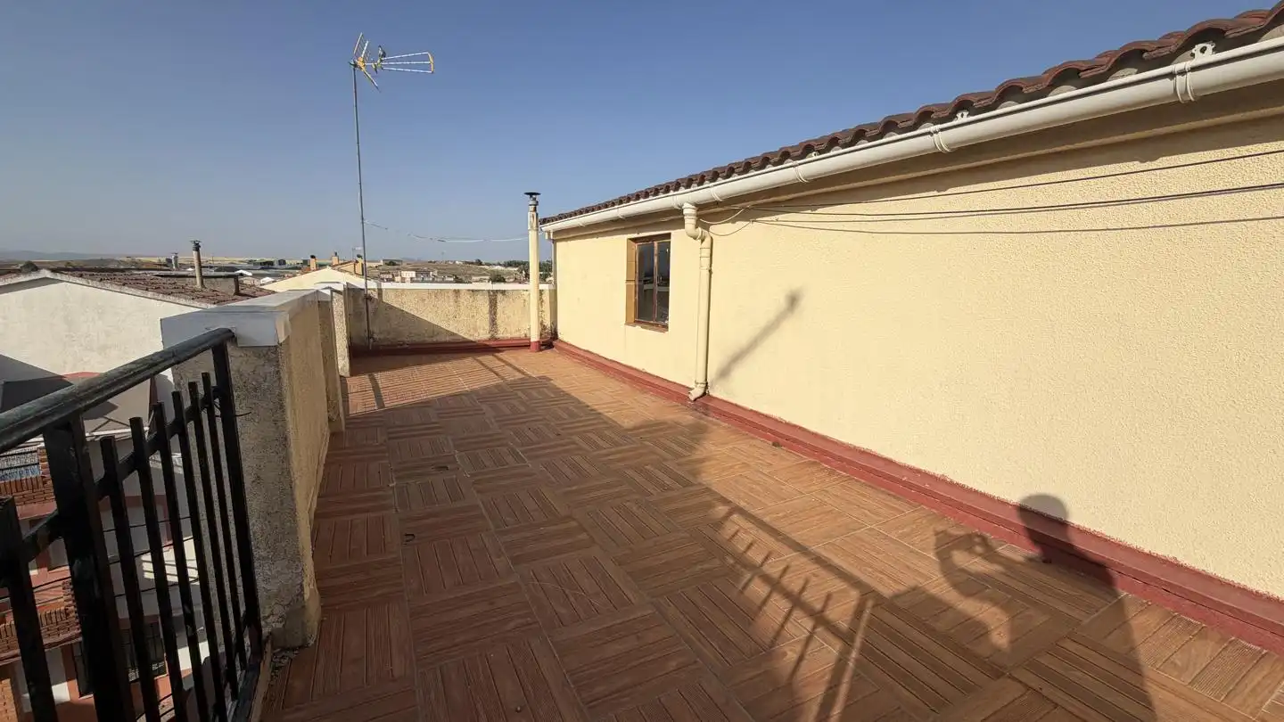 Terrasse von Wohnung zum Verkauf in Carboneras de Guadazaón mit Terrasse, Abstellraum und Balkon